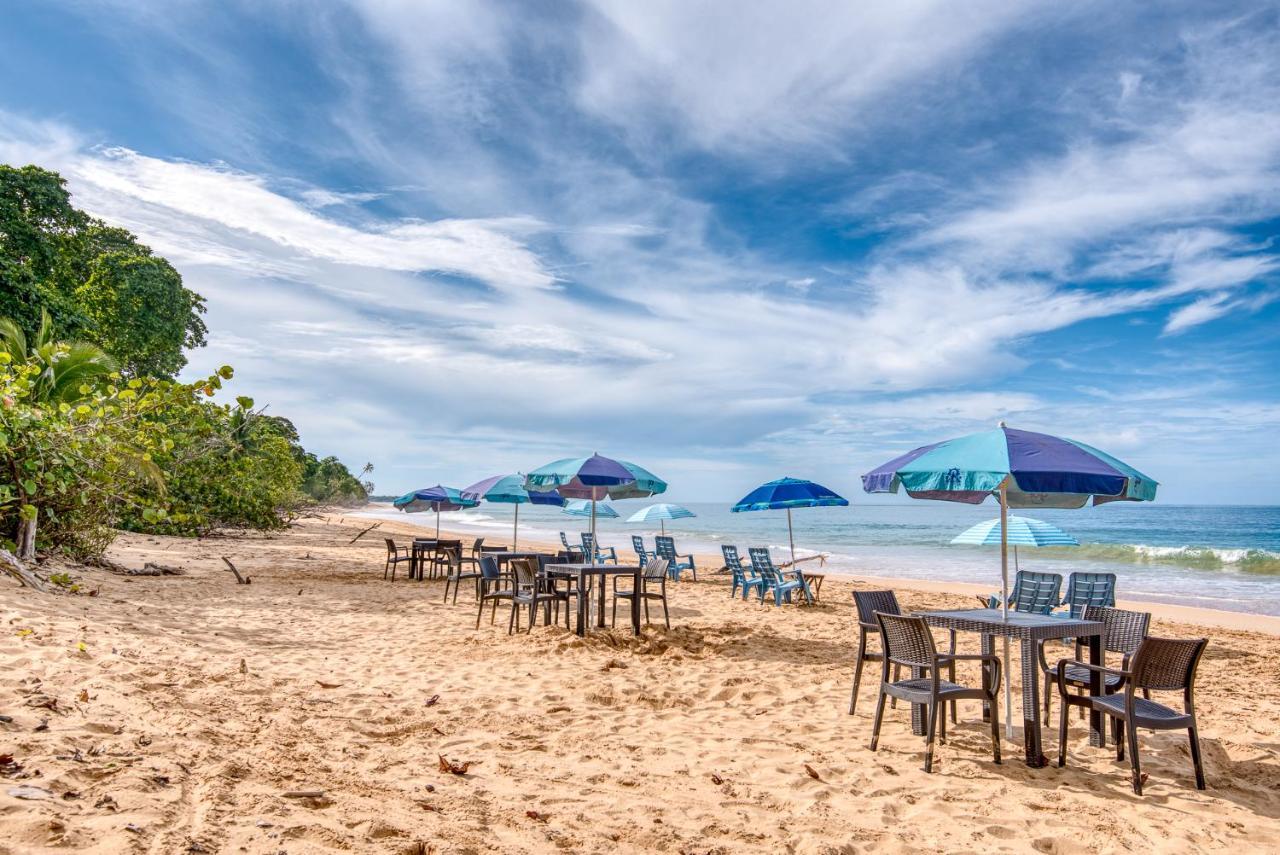 Oasis Bluff Beach 博卡斯德尔托罗 外观 照片